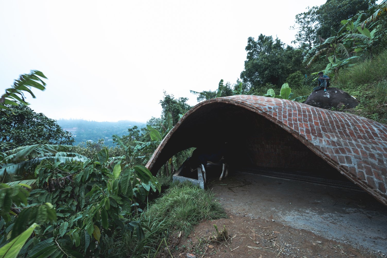 The dome is built with local bricks construction called Sithu kal