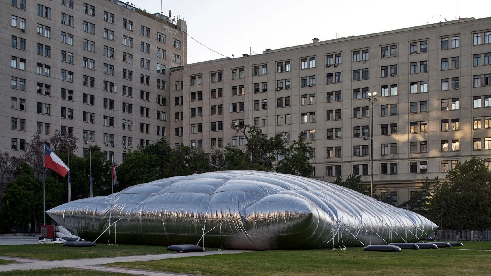 Inflatable Stage for Chile's Architecture Biennial