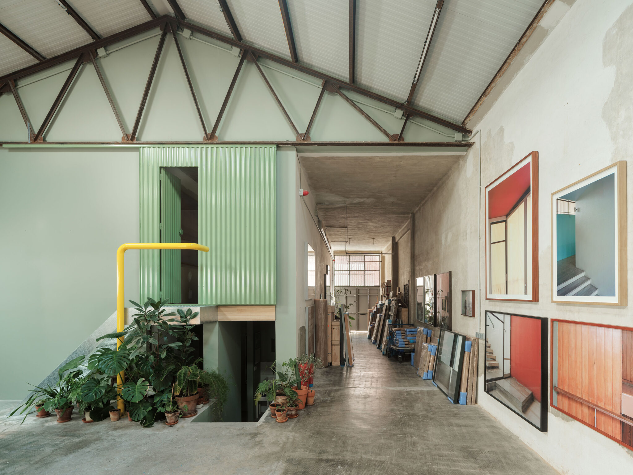 A Large-scale Photo Collection Fills Eulalia Gil's Interior