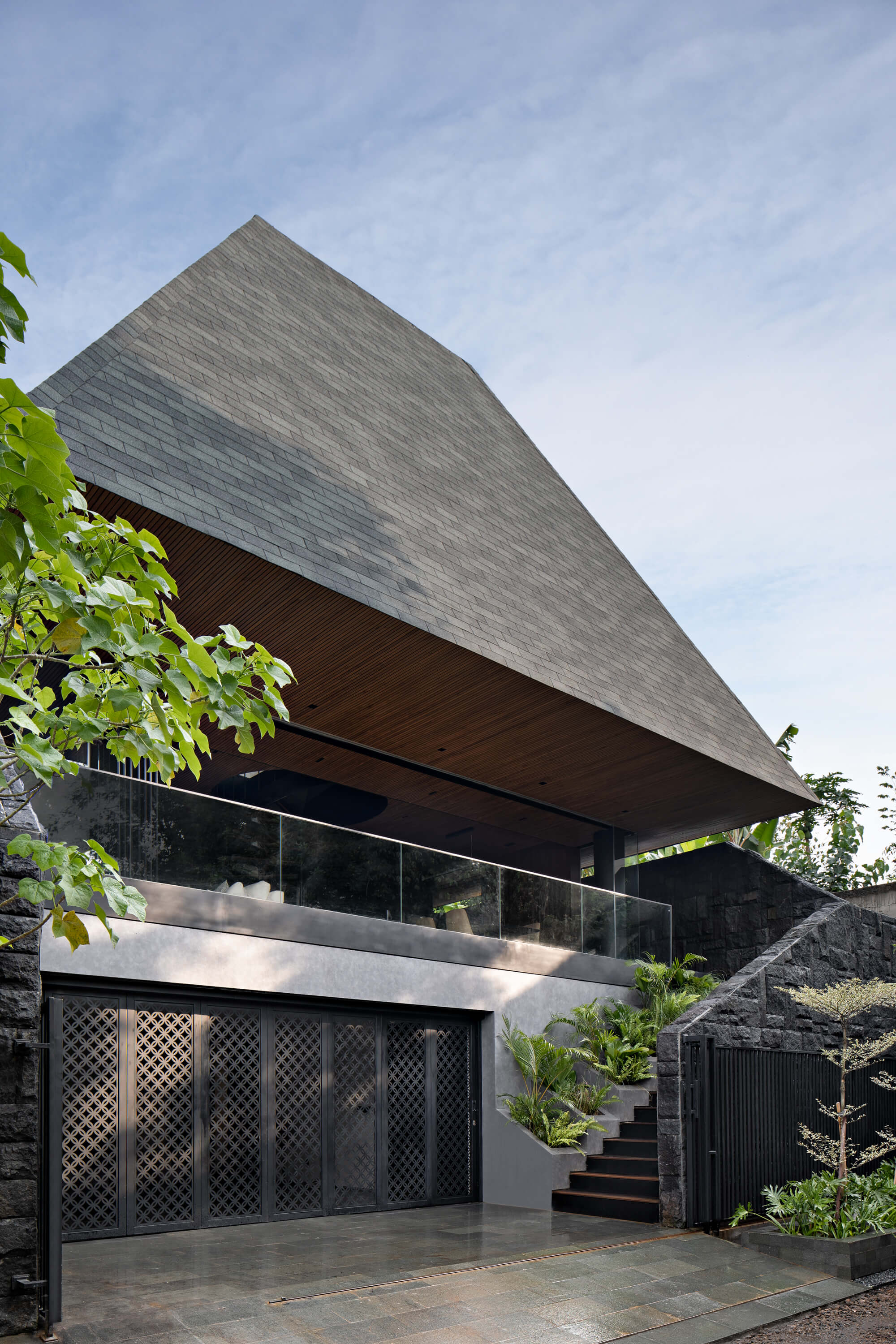 Contemporary Design on Indonesian Vernacular Style Houses