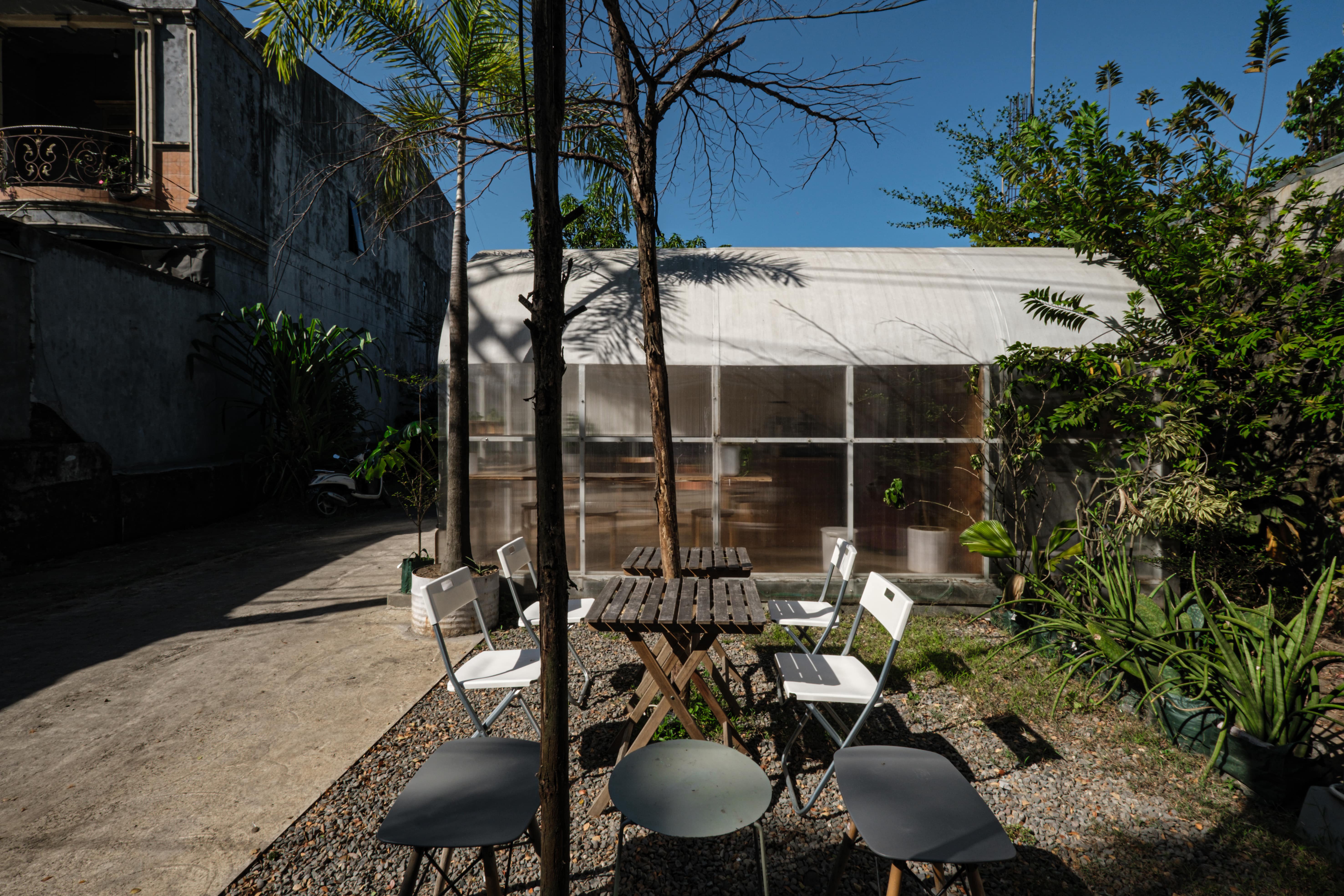 The Productive Home Yard, Lovely Space For MKO Culture Café 