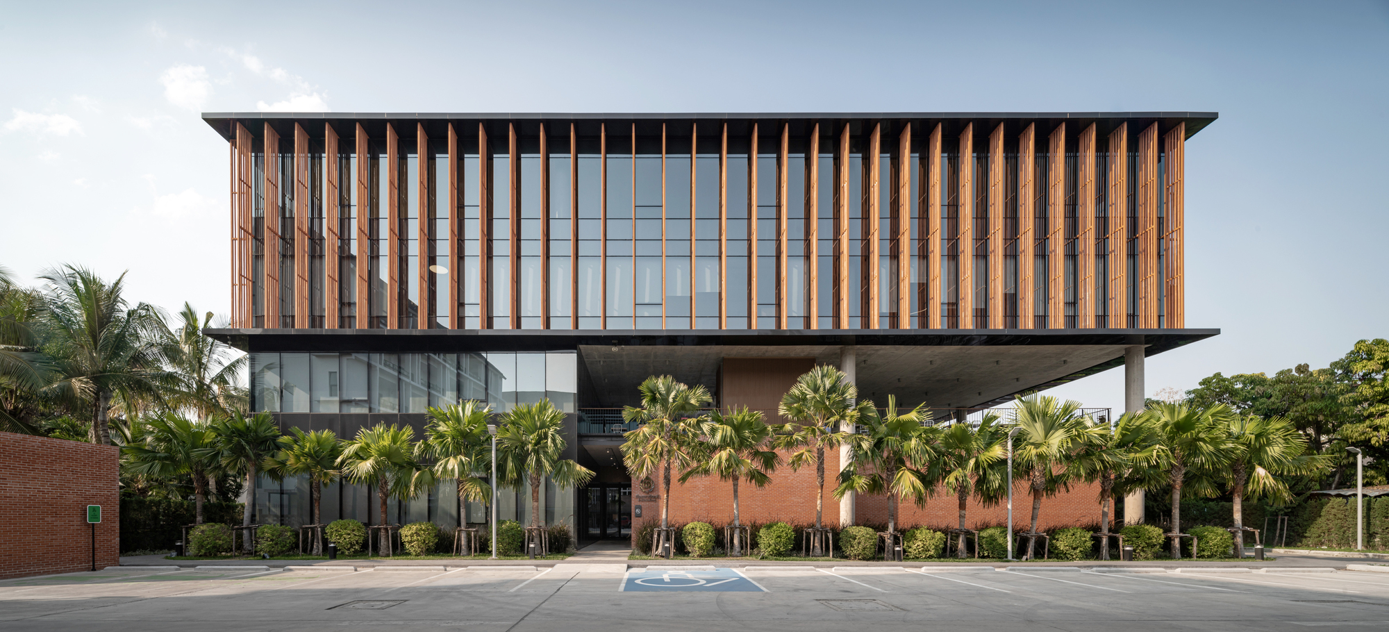 Choice Headquarters is surrounded by a wealth of culture like Thai architectural elements