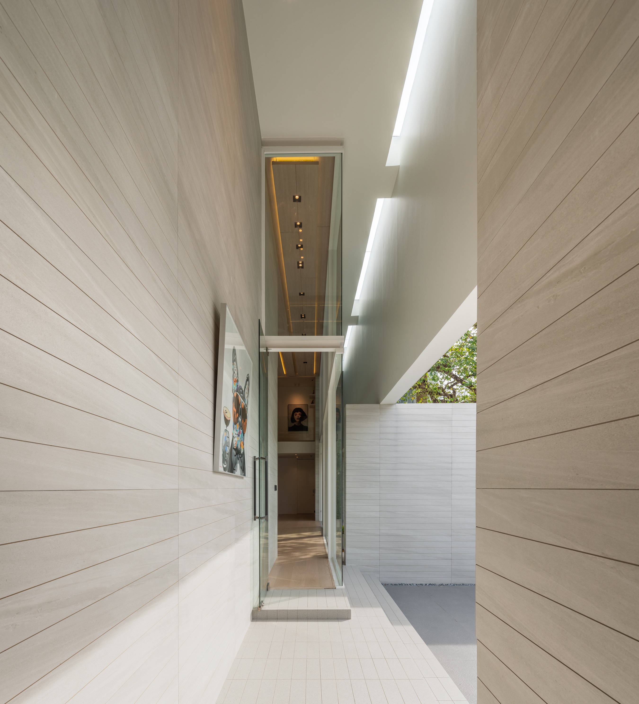 Main entrance area of TJ House, Photo by SkyGround architectural film & photography